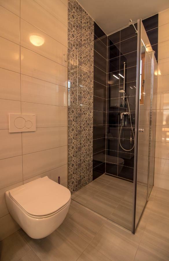 Apartments & Rooms Pr' Skalovc ボーヒニ エクステリア 写真